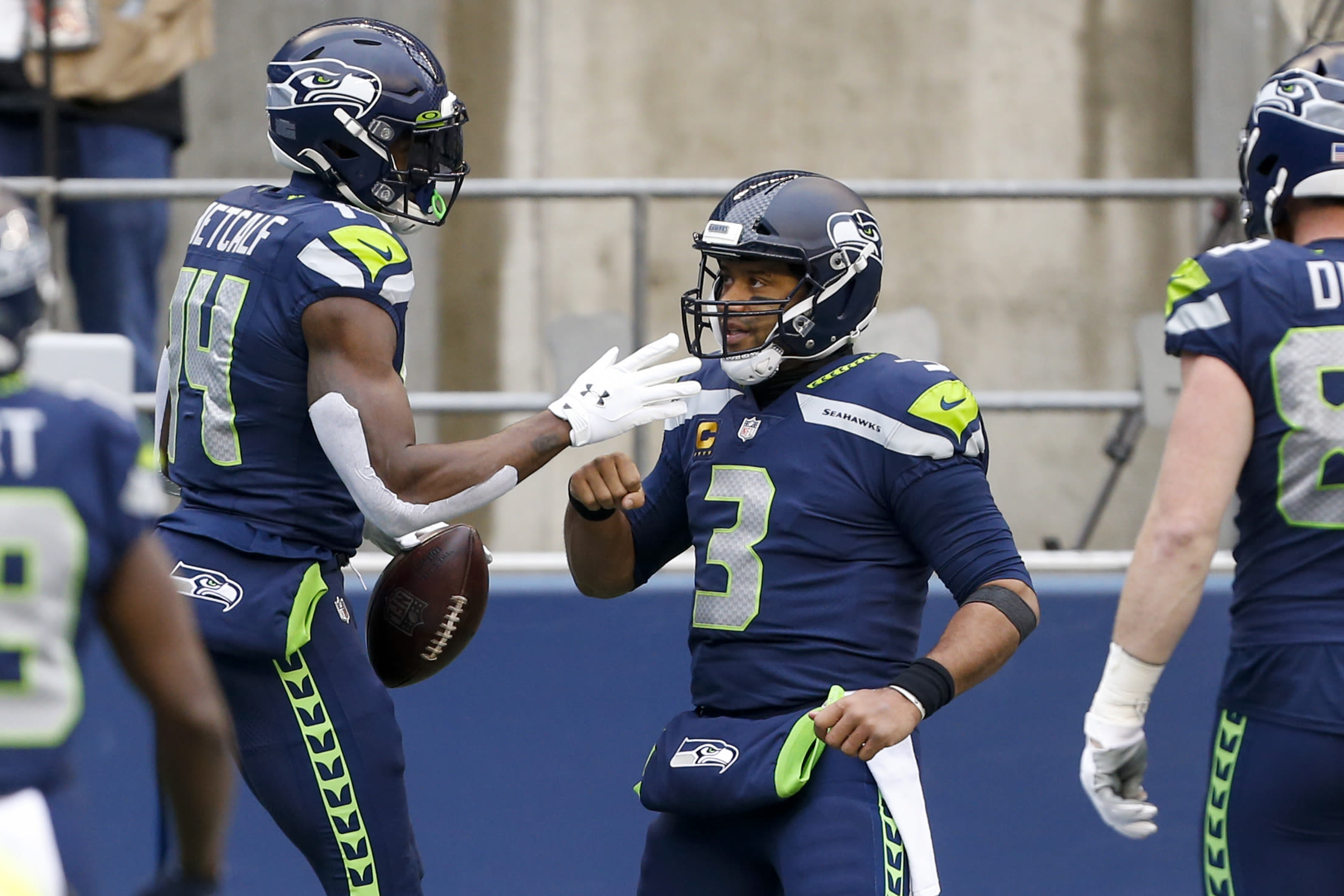 Steelers QB Russell Wilson works out with old teammate, internet goes wild