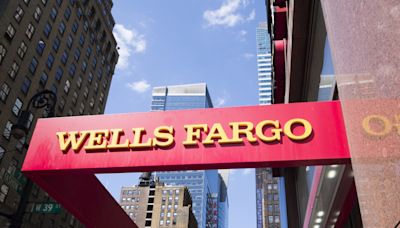 Is Wells Fargo & Company (NYSE:WFC) the Best Bank Stock Pick of Jim Cramer?