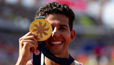 Genesee County restaurant offering free pizza if Olympian Grant Fisher medals