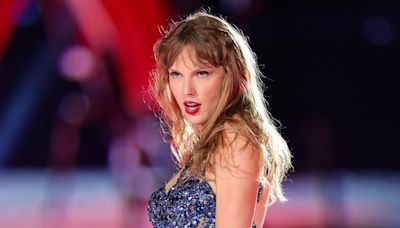 Taylor Swift fan is SLAMMED for fighting bride over wedding song