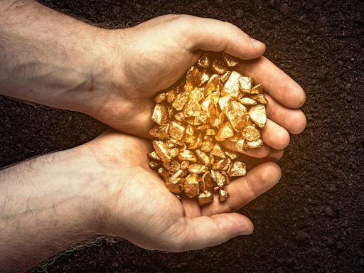 Is It Time For A Gold Rush? Younger Investors Pile In