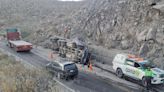 Conductor muere tras despistar su tráiler cargado de mineral en la carretera Arequipa - Puno