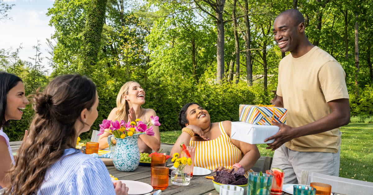 Expert-recommended Father’s Day gifts for every guy: A BBQ spice kit, instant beverage coolers and more