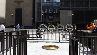 Chicago Memorial Day Parade, Wreath Laying Ceremony honors fallen heroes