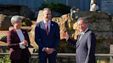 Chinese Premier Li Visits Pandas at Adelaide Zoo