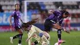 América golea al Pachuca y pone un pie en la semifinal del fútbol femenino en México