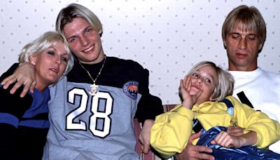 Nick and Aaron Carter's Friend Reveals How Mom Jane Tried to 'Divide' Her Sons After Leslie's Death: '...