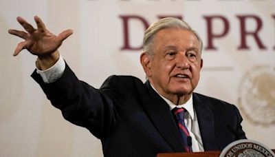 AMLO explota contra intelectuales que firmaron desplegado en apoyo a María Amparo Casar: “Están en contra de nosotros”