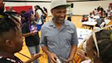 'Love, Mike Epps': Indianapolis students receive shoes, school supplies with actor's help