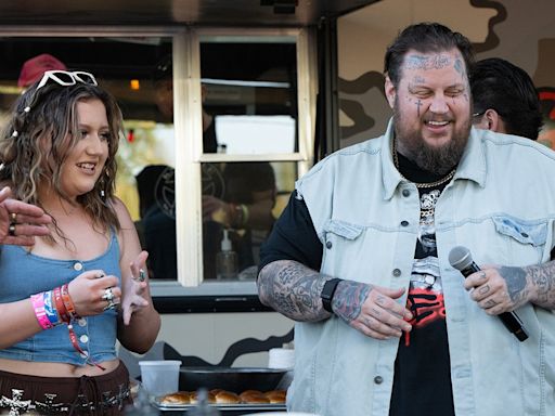 Country star Jelly Roll’s daughter makes surprising choice for first car: ‘There was a budget’