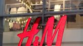 H&M to offer more discounts as it battles to revive sales