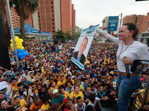 ¡Maracaibo está con vos! María Corina Machado fue recibida por miles de zulianos (+Video)