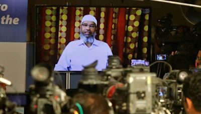 Pakistan Rolls Out Red Carpet For Fugitive Islamic Preacher Zakir Naik