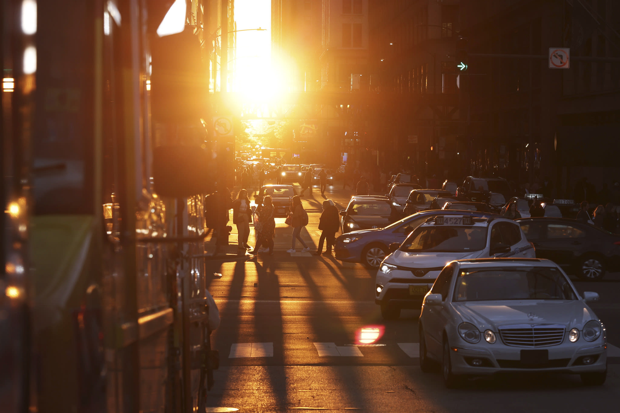 Afternoon Briefing: Johnson slow on push to put civilians in CPD jobs