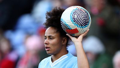 Newcastle sign England's Demi Stokes