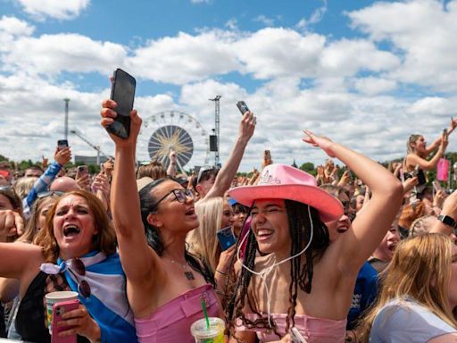 In pictures: TRNSMT music festival off to sizzling start