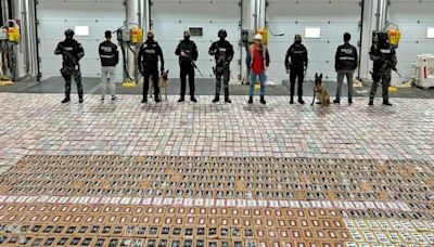 Police dogs sniff out 6 tons of cocaine hidden in banana shipment