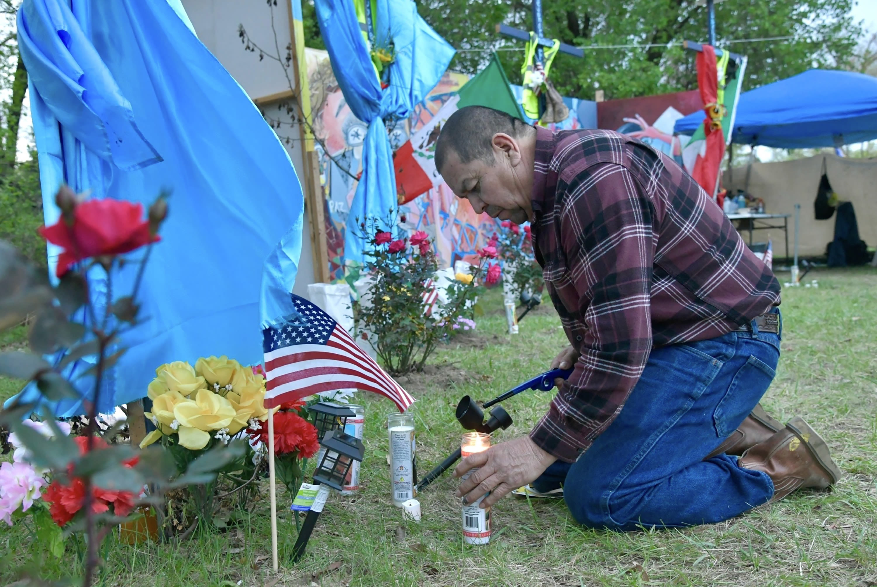 Relatives of Key Bridge worker say goodbye in Honduras: ‘Mi muchachito’