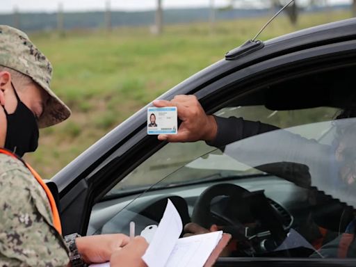 Uruguay evalúa permitir a los militares solicitar identificación a quienes pasen por sus fronteras