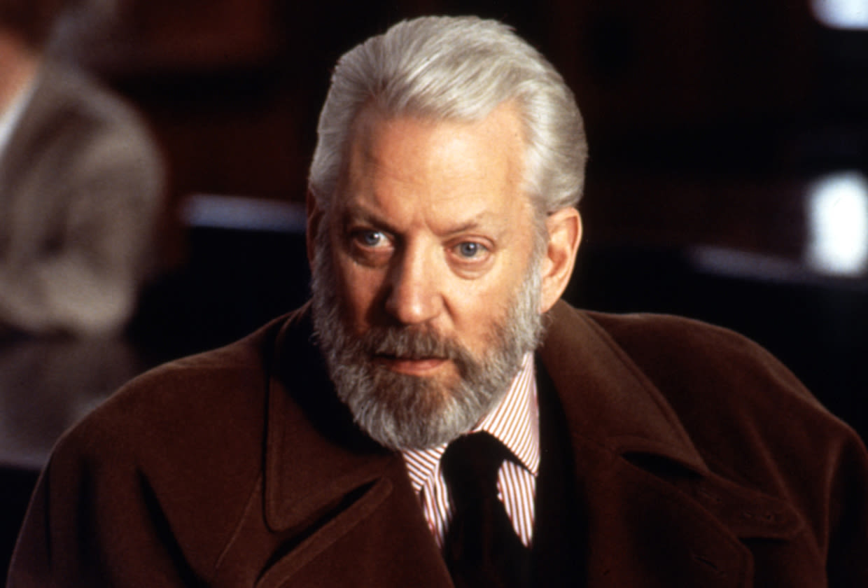 Donald Sutherland, Emmy-Winning Veteran of TV and Film, Dead at 88