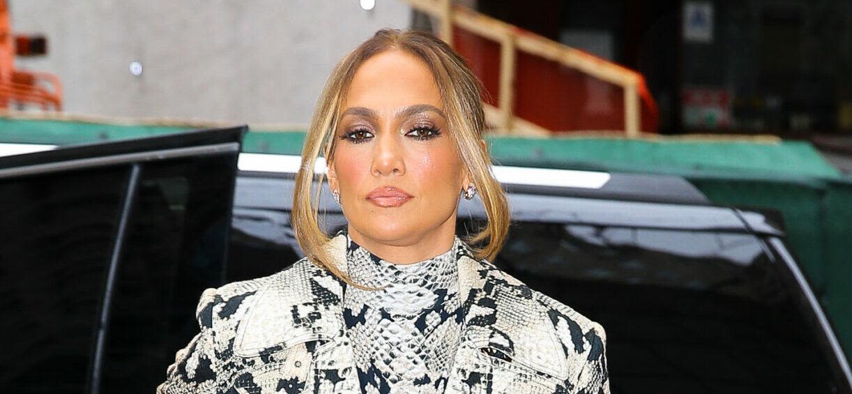 Jennifer Lopez Flies Economy To Paris Amid Divorce Rumors & Financial Setback After Canceled Tour