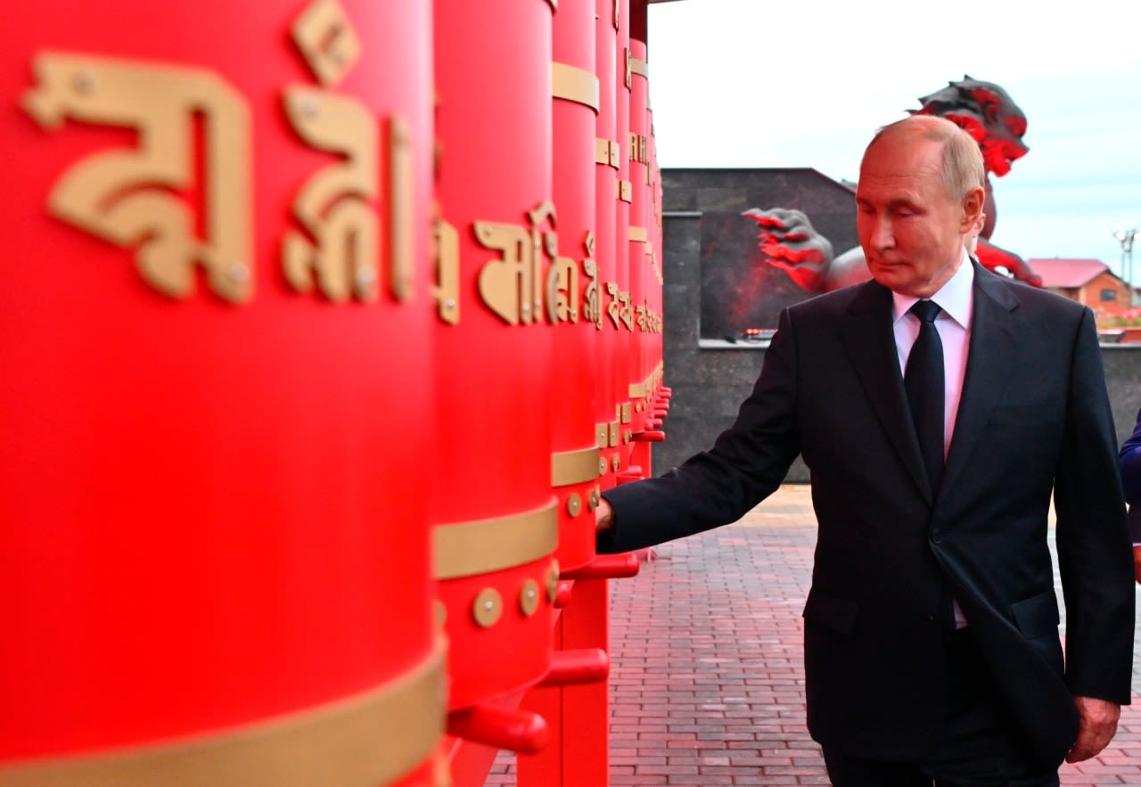 Putin arrives in Mongolia, a member of the ICC that issued an arrest warrant for him