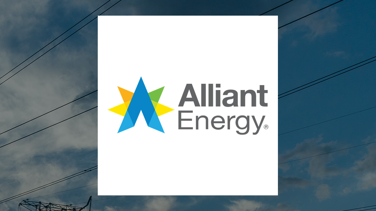 Alliant Energy Co. (NASDAQ:LNT) Shares Acquired by Blair William & Co. IL