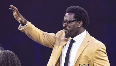 What Time Will Patrick Willis Be Inducted Into Pro Football Hall of Fame?