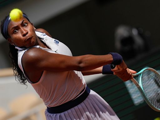 French Open 2024 live updates: Coco Gauff, Iga Swiatek square off in semifinal matchup at Roland Garros