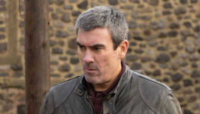 Emmerdale's Jeff Hordley says it was 'inevitable' as he teases Cain Dingle's move in Tom King's downfall