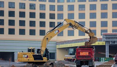 New casino nearly ready, Hard Rock Live, hotel