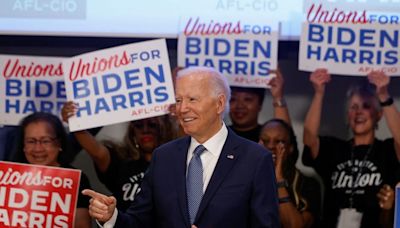 Presión sobre Biden se hace insostenible: quiénes apoyan y cuestionan su continuidad en la carrera presidencial - La Tercera