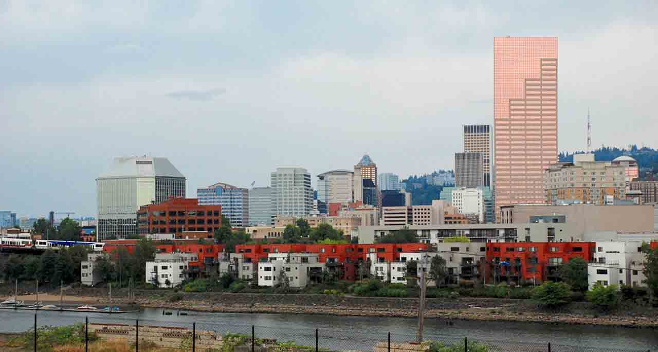 U.S. Bank Departure from the Big Pink Skyscraper is Indicative of Portland Urban Decay | Daily Tidings