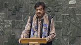 'PM Narendra Modi not able to make eye contact with Rahul Gandhi': Shatrughan Sinha