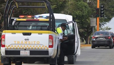 Cancún: Automovilistas son mayormente multados por conducir con el celular en la mano