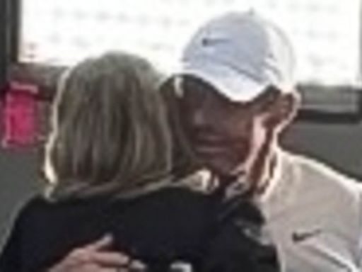 Rory McIlroy hugs Amanda Balionis after interview amid romance rumors