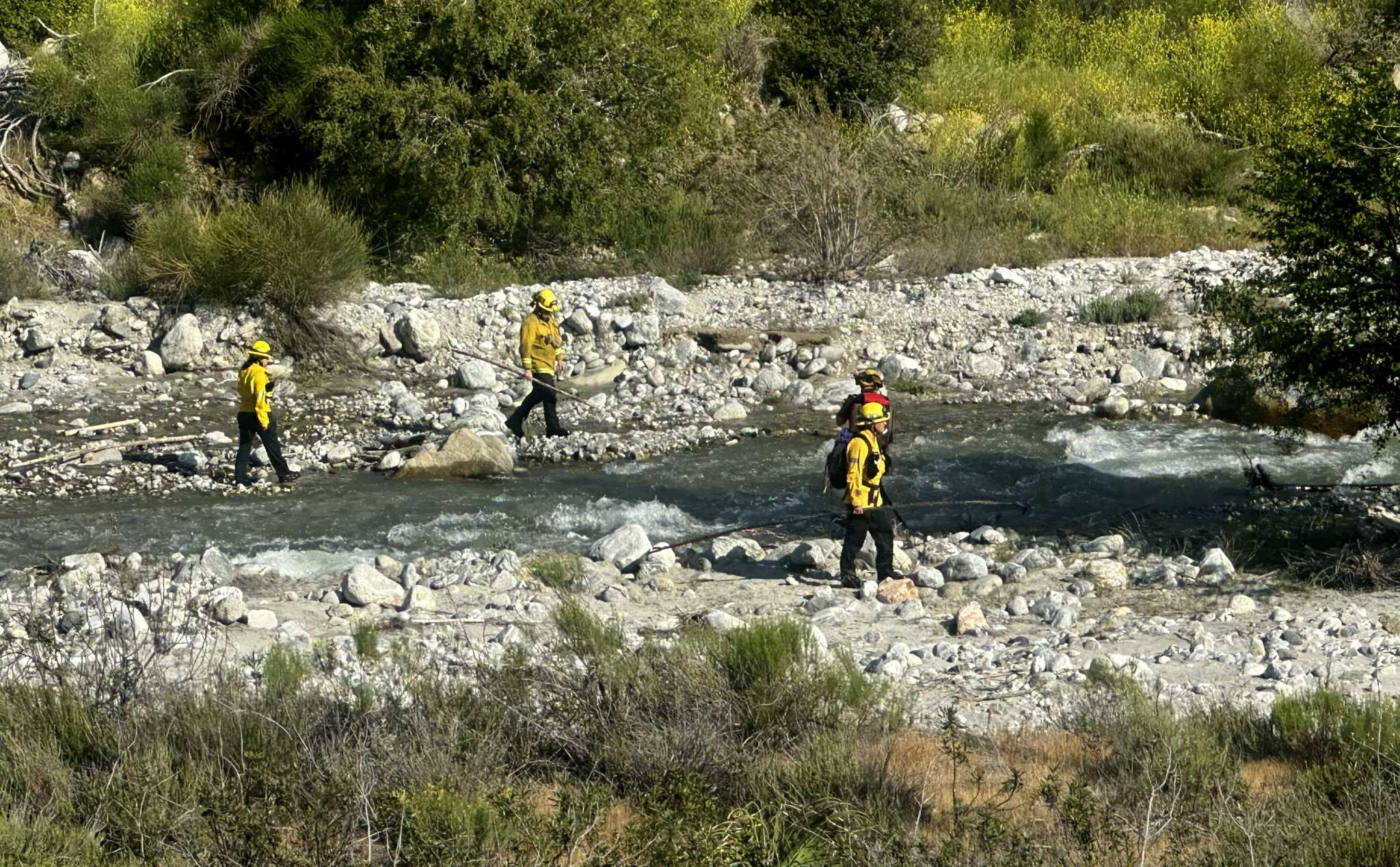 2 young children die after being swept away by fast-flowing California creek