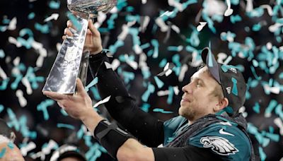 Former Arizona Wildcat, Super Bowl MVP Nick Foles announces retirement from NFL