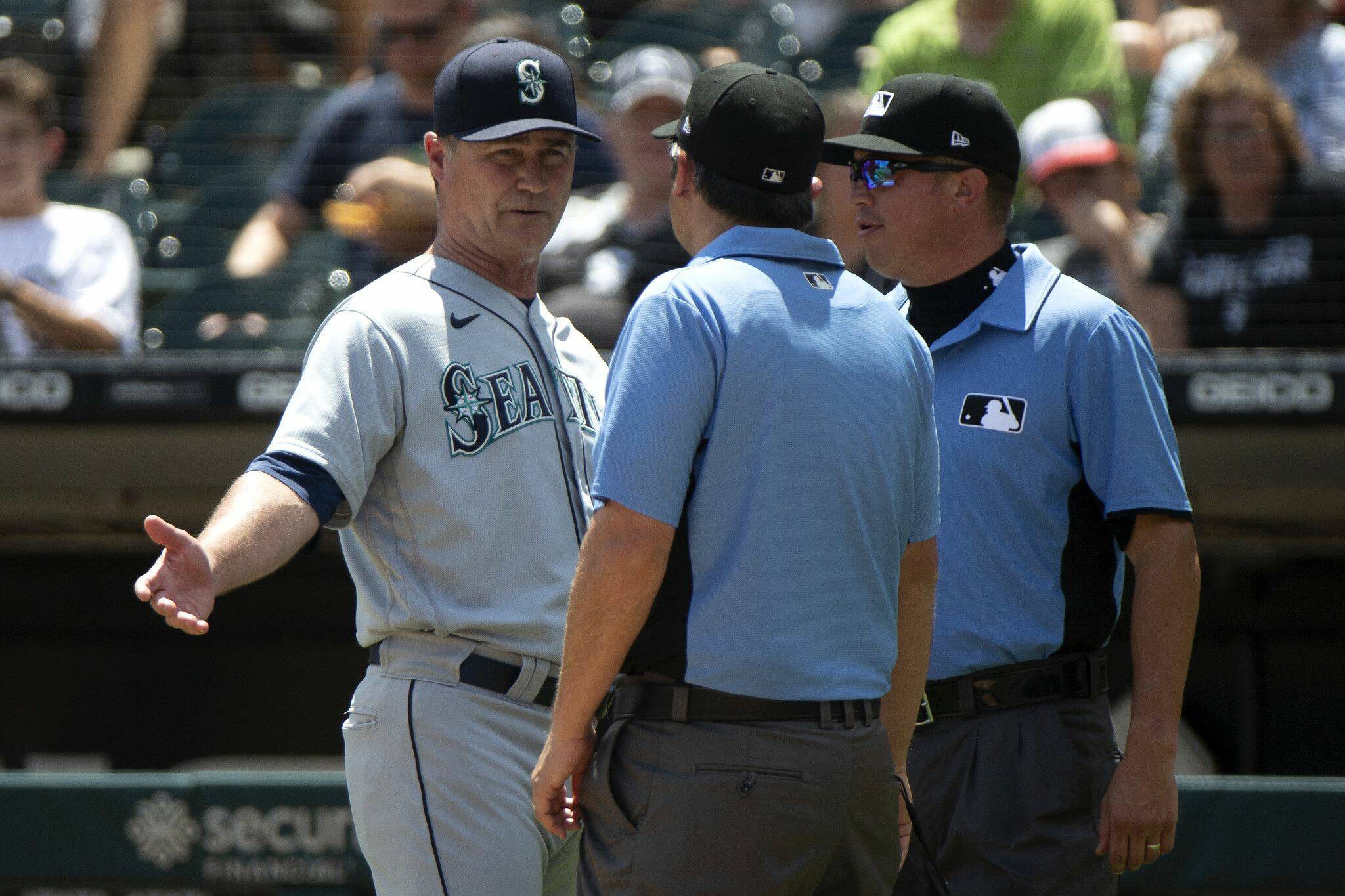 Putrid offense, shaky bullpen doom Mariners in ‘inexcusable’ loss to Angels | HeraldNet.com