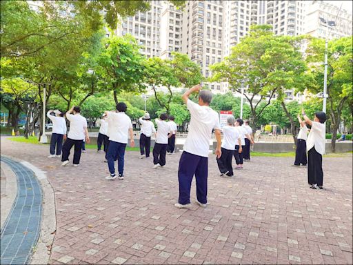 中醫調理+按摩穴位保健 改善體質 平穩度過更年期 - 自由健康網