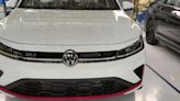 VW Jetta GLI é flagrado com visual inspirado no T-Cross