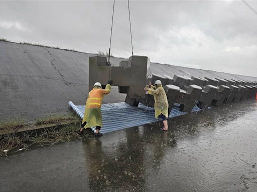 善化區堤防掏空危機 兩綠委爭功引發民眾困惑