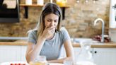 Nausées après les repas : quelles sont les causes fréquentes ?