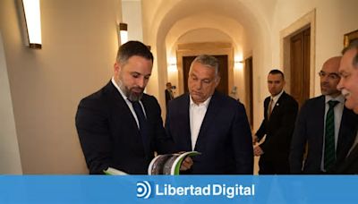 Abascal se ausenta del arranque de campaña en Cataluña por un viaje a Hungría con Viktor Orbán