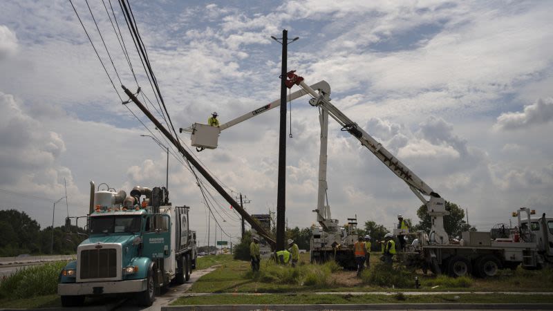 Texas Gov. Abbott gives CenterPoint Energy deadline for plan to fix power issues after Beryl slams Houston