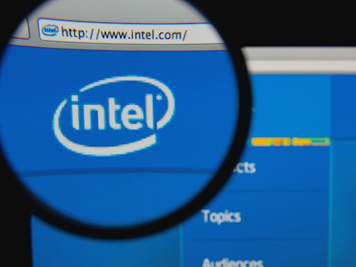 Analyst Says Intel (INTC) is ‘Incapable’ of Being a Foundry