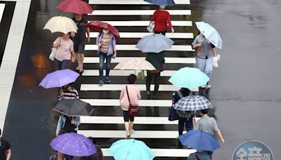 6縣市大雨特報！西南風天氣不穩定 中南部慎防雷雨