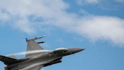 AI-powered F-16 impresses ride-along SECAF in dogfight