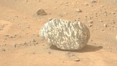 NASA Scientists Startled When Mars Rover Finds Rock With Stripes