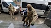 Rusia interroga a las familias de los sospechosos del tiroteo en Tayikistán, según varias fuentes